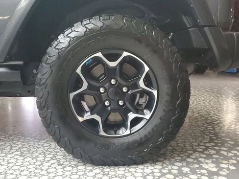 Used 2022 Jeep Wrangler Unlimited Rubicon 4xe AWD/4WD image 6