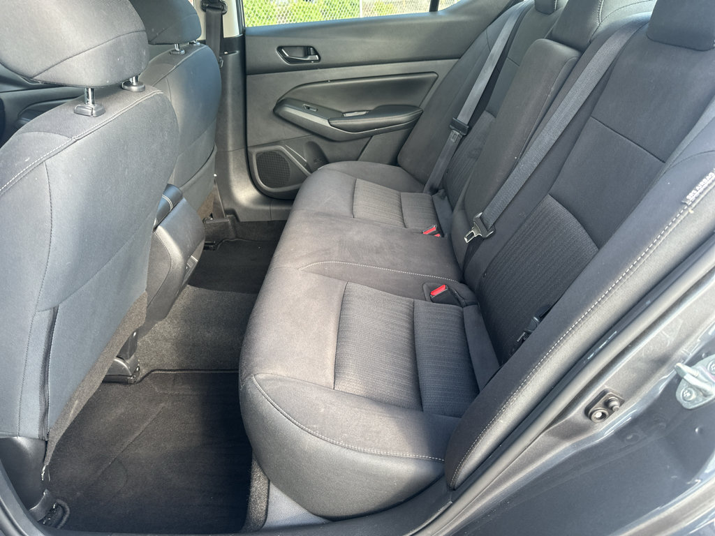 Used 2024 Nissan Altima 2.5 SV FWD image 20