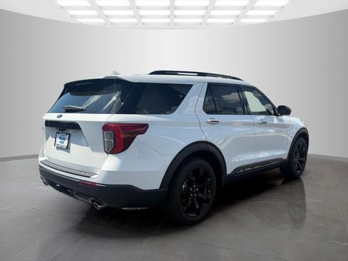 Used 2023 Ford Explorer ST-Line w/ Class IV Trailer Tow Package RWD image 3