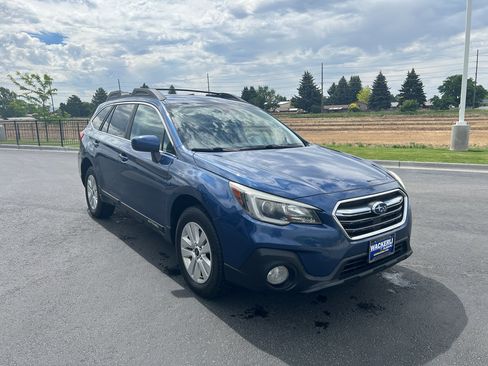 Used 2019 Subaru Outback 2.5i Premium AWD/4WD image 6