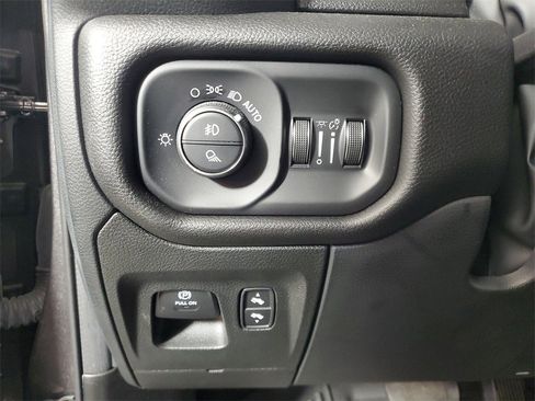 Used 2023 RAM 1500 Laramie image 12