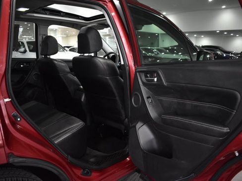 Used 2018 Subaru Forester 2.5i Touring w/ Popular Package #3B image 31