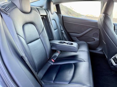 Used 2022 Tesla Model 3 RWD image 21