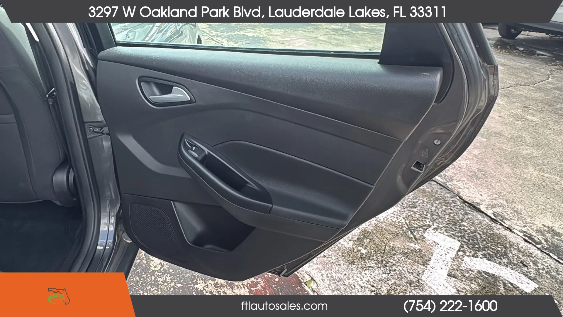 Used 2018 Ford Focus SE FWD image 30