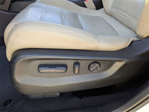 Used 2018 Honda CR-V Touring image 22