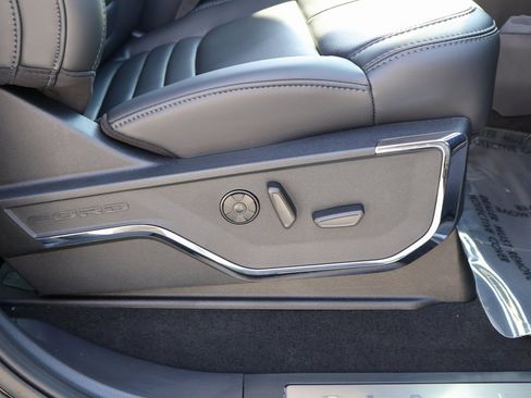 New 2026 Ford F250 Platinum image 10