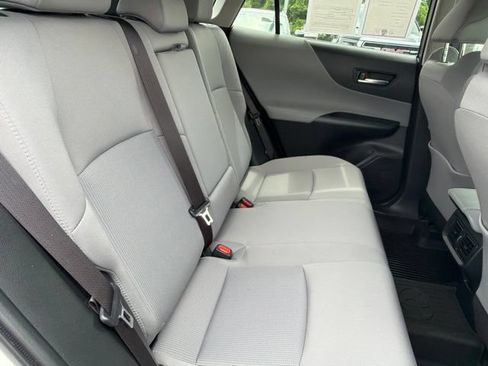 Used 2022 Toyota Venza LE AWD/4WD image 14