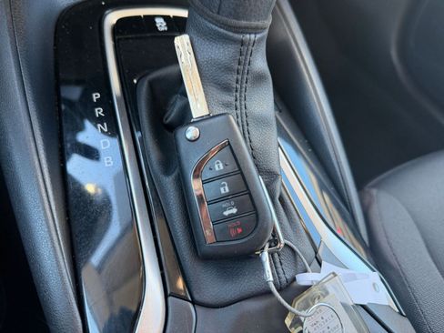 Used 2025 Toyota Corolla LE image 22