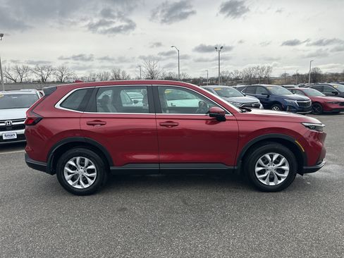 Certified 2023 Honda CR-V LX image 3