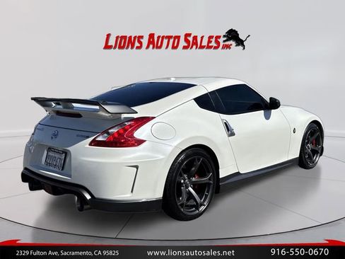 Used 2014 Nissan 370Z NISMO w/ Bose Package RWD image 5