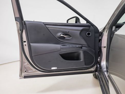 Used 2021 Lexus ES 250 w/ Premium Package image 16