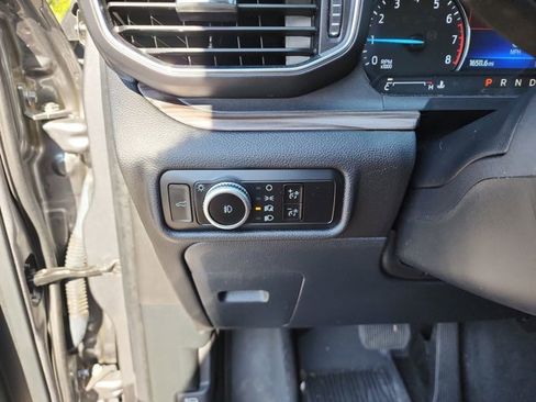 Used 2022 Ford Explorer Limited w/ Equipment Group 301A image 22