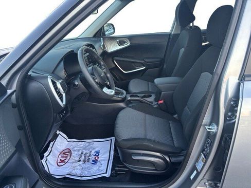 Certified 2023 Kia Soul LX w/ LX Technology Package image 10