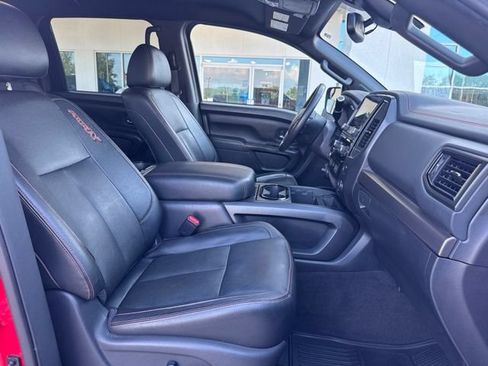 Used 2021 Nissan Titan PRO-4X w/ Pro-4x Convenience Package AWD/4WD image 13