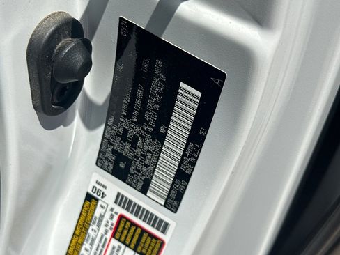 Certified 2024 Toyota Sienna XLE FWD image 37