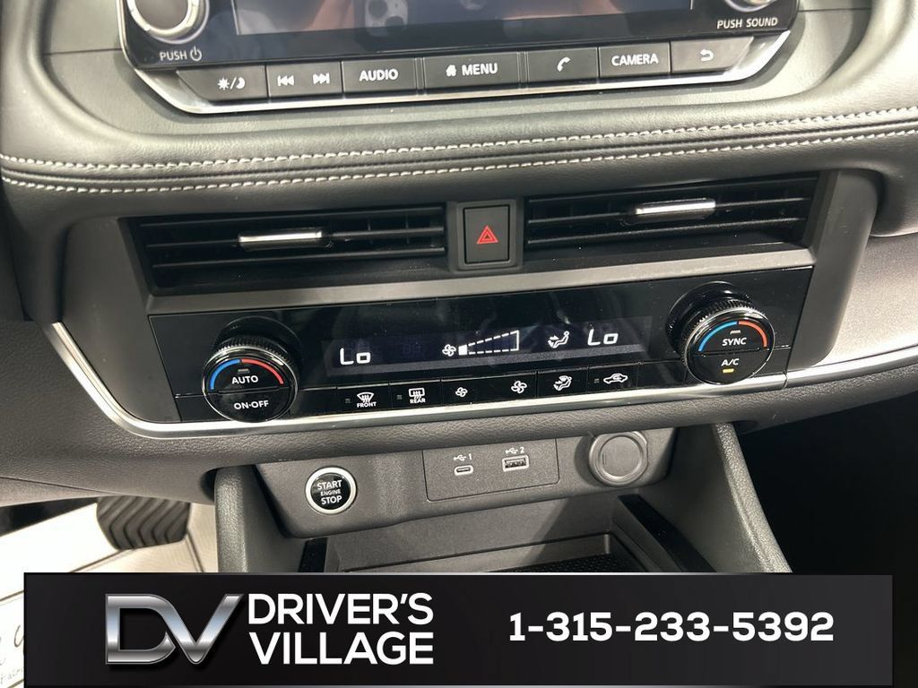Used 2023 Nissan Rogue SV AWD/4WD image 16