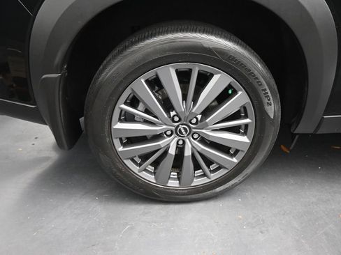 Used 2024 Nissan Pathfinder SL w/ SL Premium Package FWD image 24