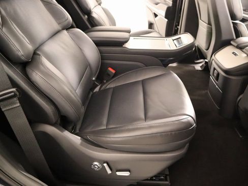 New 2025 Lincoln Navigator Reserve AWD/4WD image 15