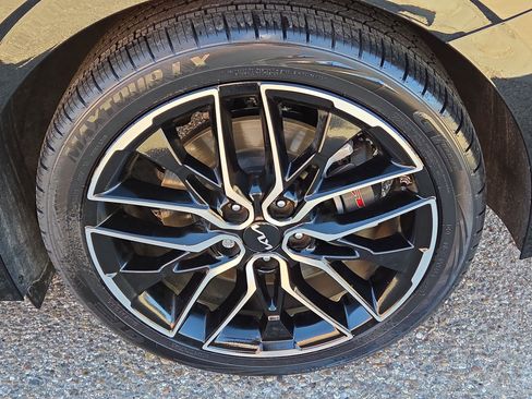 Used 2024 Kia K5 GT image 11