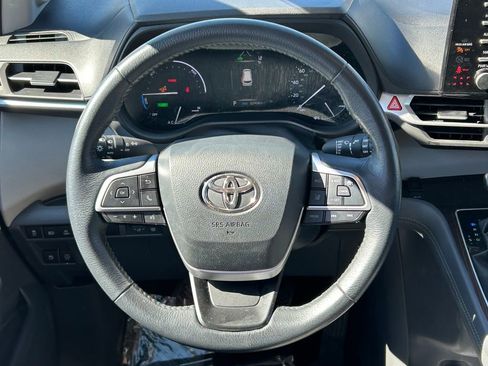 Certified 2024 Toyota Sienna XLE w/ XLE Plus Package image 46