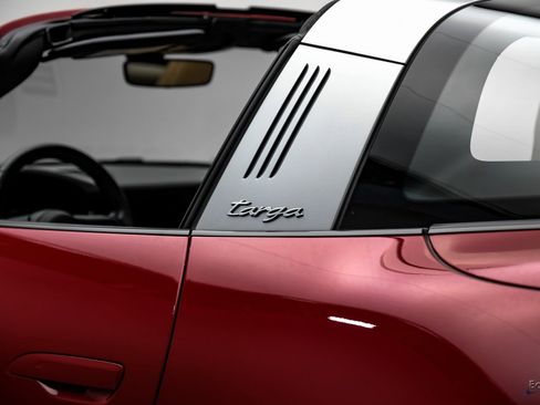 Used 2021 Porsche 911 Targa 4S Heritage Design image 37