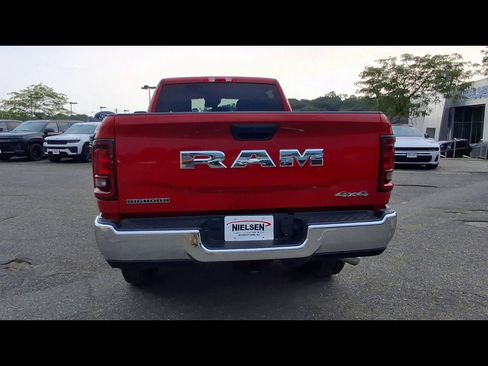 Used 2026 RAM 2500 Big Horn AWD/4WD image 7