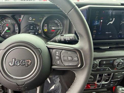 Used 2025 Jeep Wrangler Unlimited Sport S 4xe AWD/4WD image 19