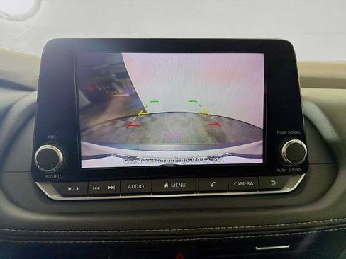 Certified 2023 Nissan Rogue SV image 11