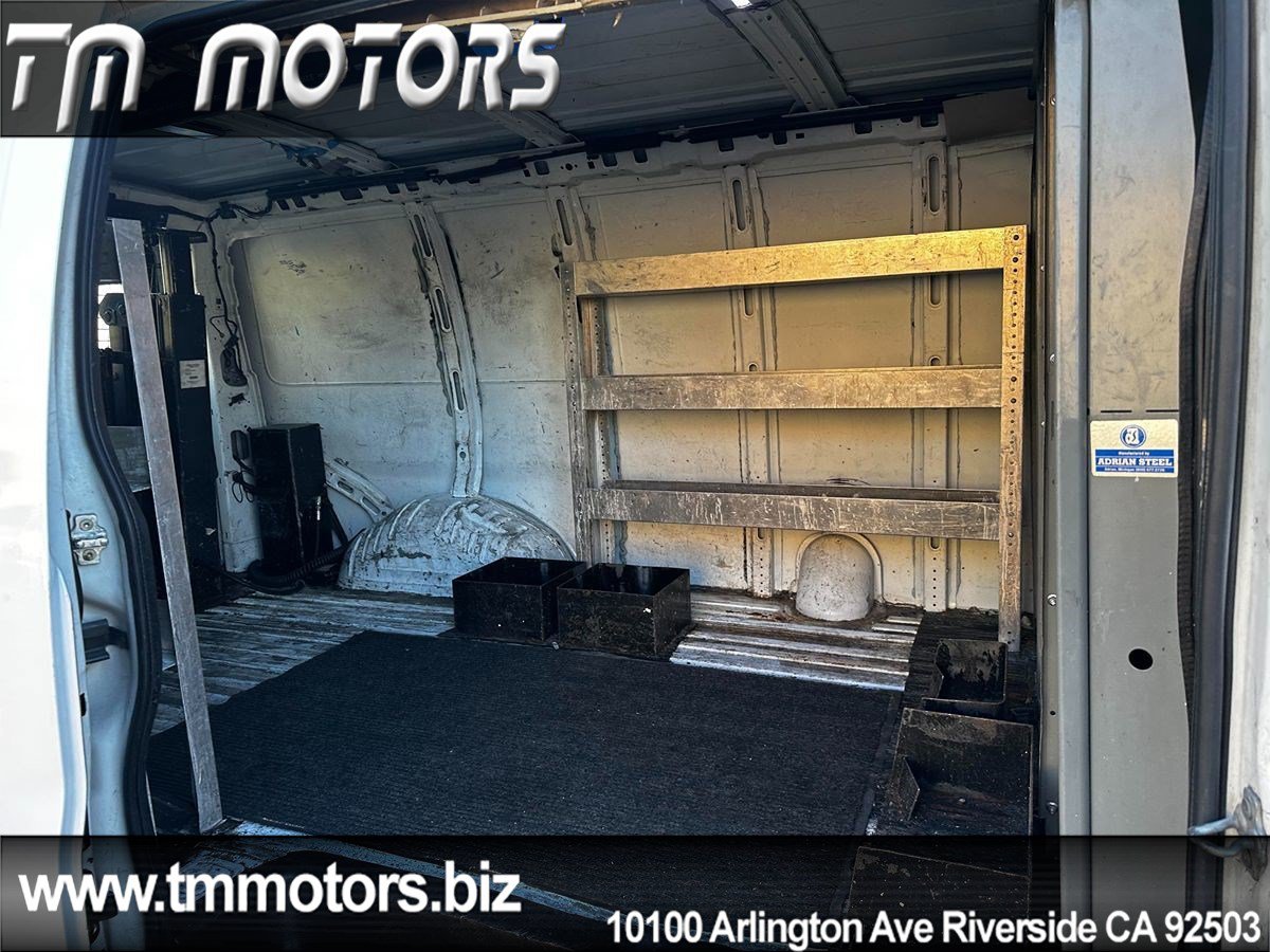 Used 2011 GMC Savana 3500 RWD image 14