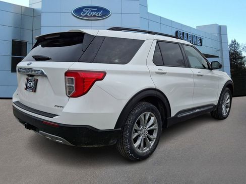 Certified 2023 Ford Explorer XLT w/ Equipment Group 202A AWD/4WD image 8