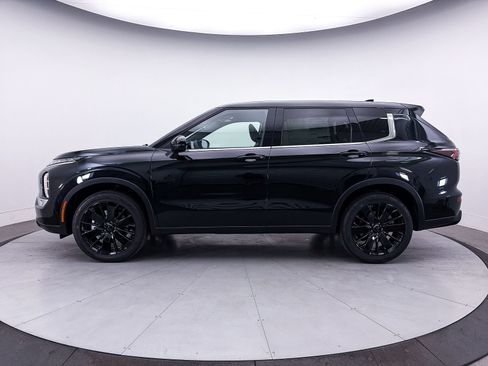 New 2026 Mitsubishi Outlander LE AWD/4WD image 26
