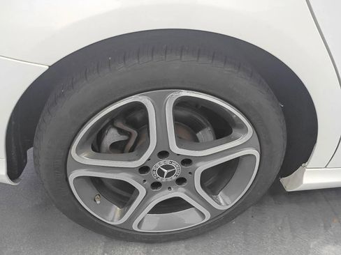 Used 2019 Mercedes-Benz CLA 250 4MATIC image 36