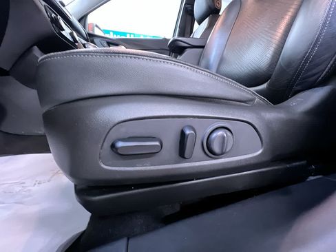 Used 2021 Buick Encore GX Essence FWD image 13