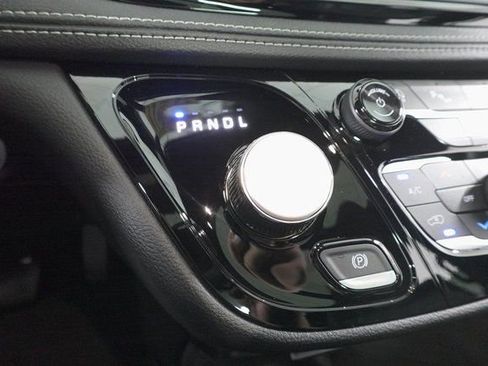 New 2026 Chrysler Pacifica Select image 21