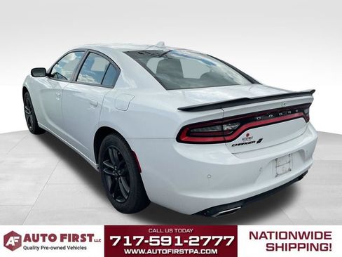 Used 2019 Dodge Charger SXT w/ Blacktop Package AWD/4WD image 3