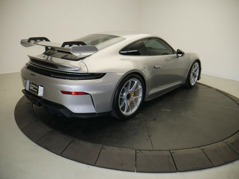 Certified 2026 Porsche 911 GT3 RWD image 8