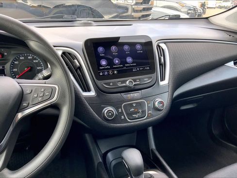 Used 2023 Chevrolet Malibu LS image 6