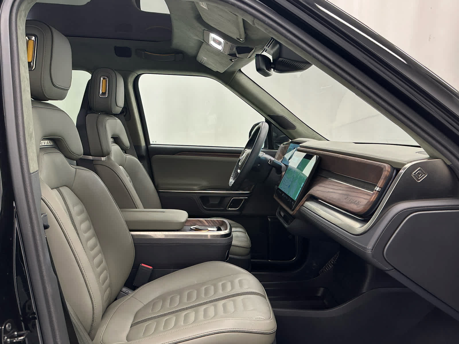 Used 2023 Rivian R1S Adventure Quad AWD/4WD image 19