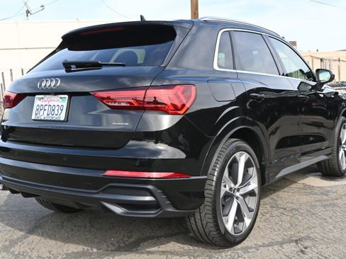 Used 2020 Audi Q3 2.0T Premium Plus w/ Premium Plus Package AWD/4WD image 5