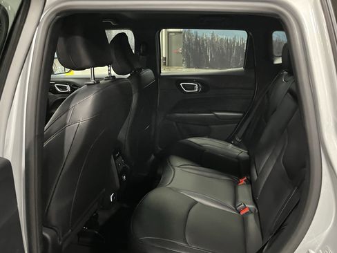 Certified 2026 Jeep Compass Limited image 13