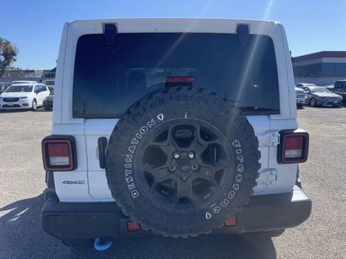 Used 2023 Jeep Wrangler Unlimited w/ Sun & Screen Package AWD/4WD image 6
