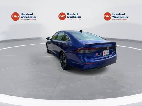 Used 2024 Honda Accord Sport image 9