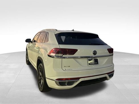Used 2021 Volkswagen Atlas Cross Sport SE w/ Panoramic Sunroof Package image 6