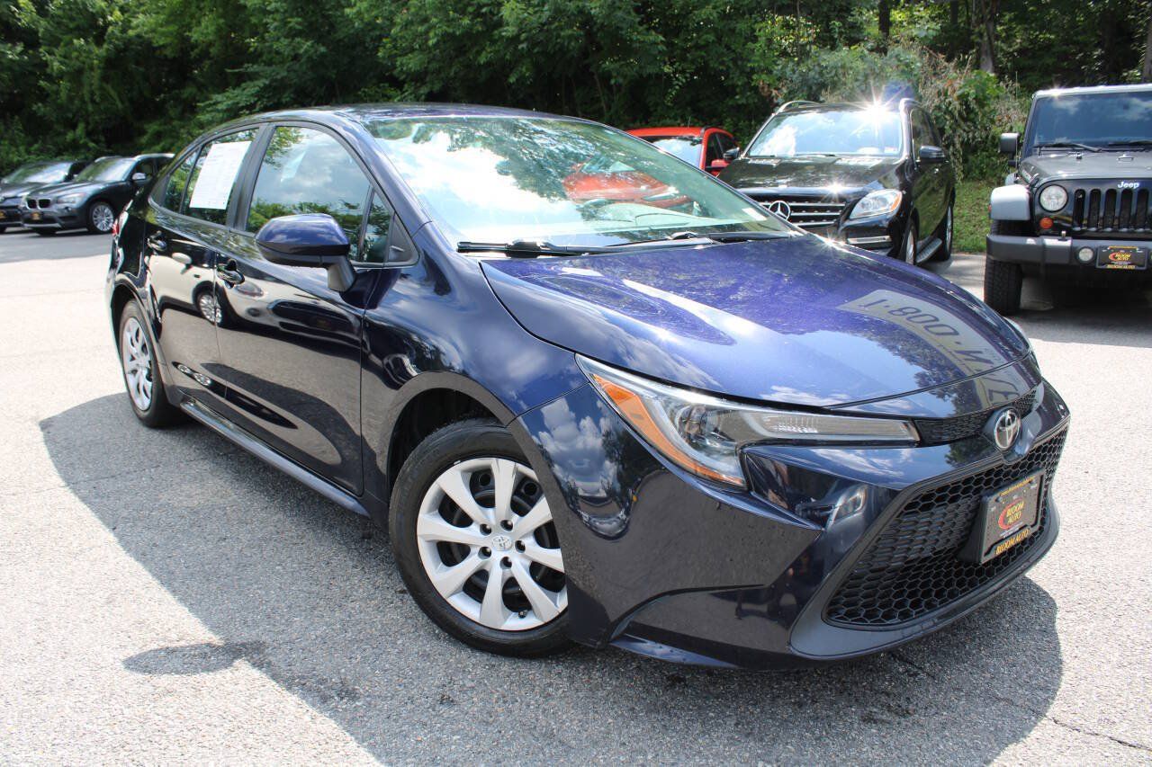 Used 2021 Toyota Corolla LE FWD image 4