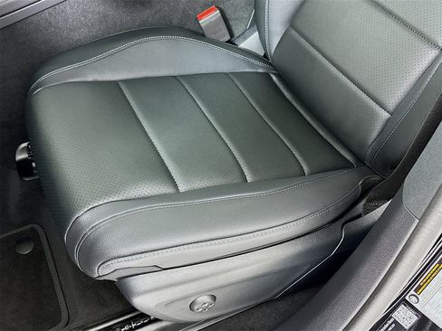 New 2026 Mercedes-Benz GLE 450 GLE 450 image 21