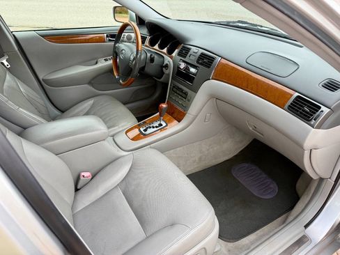 Used 2005 Lexus ES 330 image 13