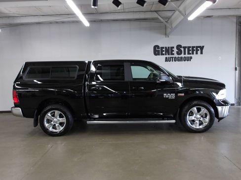 Used 2019 RAM 1500 Big Horn AWD/4WD image 3