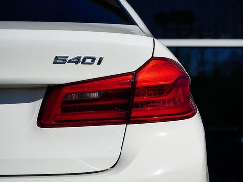 Used 2019 BMW 540i xDrive 540i xDrive w/ Convenience Package image 8