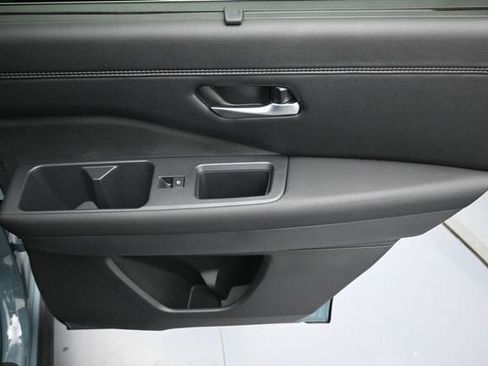 New 2026 Nissan Pathfinder Platinum AWD/4WD image 31