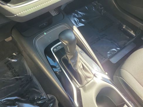 Used 2024 Toyota Corolla SE w/ SE Package image 29